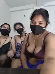 cutee__crazy — Stripchat recorded stream image, 15.05.2026 13:50