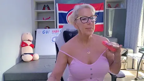 FitCougar — Stripchat recorded stream image, 16.05.2026 15:40