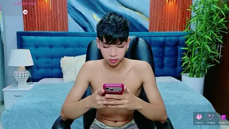 dilan_911 — Stripchat recorded stream image, 19.05.2026 19:00