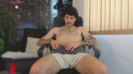 Rafael_Mendezz — Stripchat recorded stream image, 19.05.2026 20:40