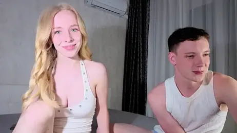 Emily0303 — Stripchat recorded stream image, 21.05.2026 19:10