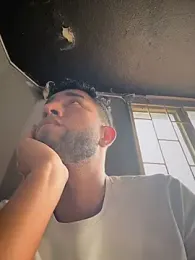 liam_bronw — Stripchat recorded stream image, 22.05.2026 17:00