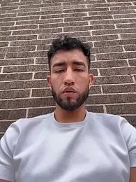liam_bronw — Stripchat recorded stream image, 22.05.2026 17:00