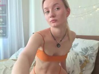 minnietammy — Chaturbate recorded stream image, 24.05.2026 23:10