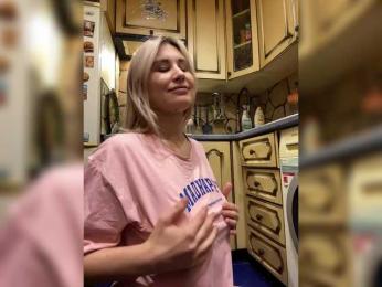 _Magic_ — Bongacams recorded stream image, 25.05.2026 18:30