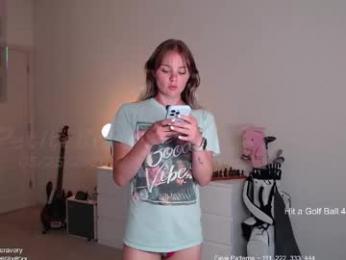 petitebrat — Chaturbate recorded stream image, 25.05.2026 23:40