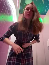 Dina_Tease — Stripchat recorded stream image, 10.03.2025 09:10