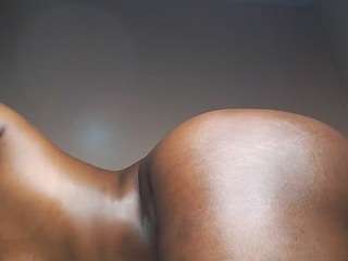glazedbunzz — Camsoda recorded stream image, 30.05.2026 06:20