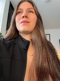 AmelieLaurent_ — Stripchat recorded stream image, 30.05.2026 14:30