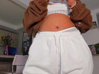 karlyee — Camsoda recorded stream image, 30.05.2026 19:00