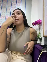 Hannahoff — Stripchat recorded stream image, 02.06.2026 01:10