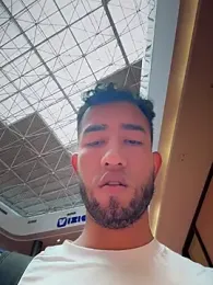 liam_bronw — Stripchat recorded stream image, 02.06.2026 15:50