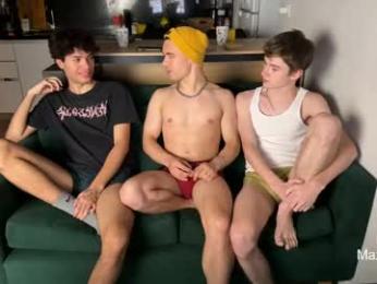 max_russell — Chaturbate recorded stream image, 03.06.2026 23:20