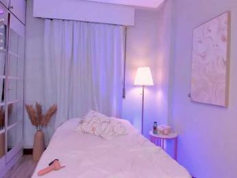 LeahJones — Bongacams recorded stream image, 04.06.2026 06:40