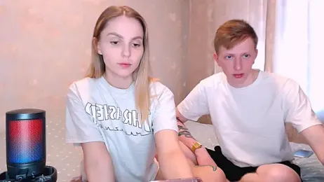 juliaanddima — Stripchat recorded stream image, 04.06.2026 09:20