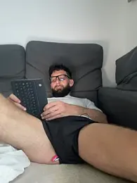Michel_huge — Stripchat recorded stream image, 05.06.2026 04:20