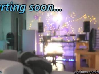 julia_jane — Chaturbate recorded stream image, 06.06.2026 02:30