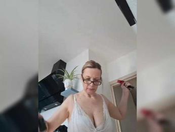 ShiningMILF — Bongacams recorded stream image, 06.06.2026 01:50
