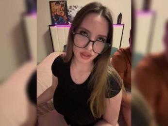 Cris_Mi — Bongacams recorded stream image, 06.06.2026 21:40