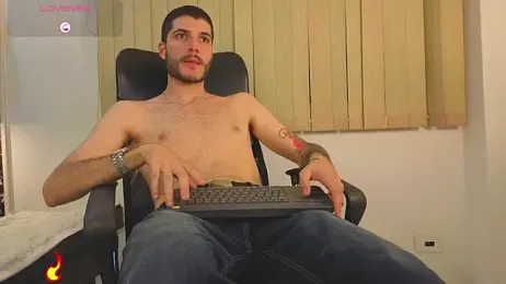 Rafael_Mendezz — Stripchat recorded stream image, 09.06.2026 20:50