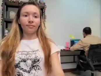 ellcrys — Chaturbate recorded stream image, 09.06.2026 22:00