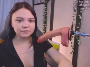 loney__tunes — Chaturbate recorded stream image, 10.06.2026 07:10