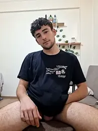 Yasinyasin7 — Stripchat recorded stream image, 11.06.2026 13:10