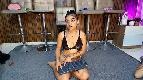 canelasquirt — Stripchat recorded stream image, 11.06.2026 18:40