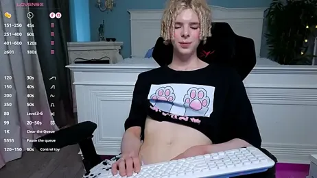 Kudi_Minnt — Stripchat recorded stream image, 12.06.2026 01:10