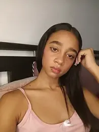 Zoe_Sweett18 — Stripchat recorded stream image, 12.06.2026 18:40