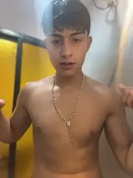 Lander_Cruz — Stripchat recorded stream image, 15.06.2026 17:30