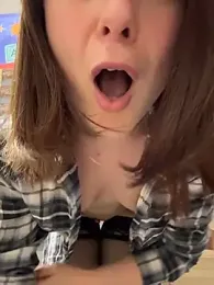 Dina_Tease — Stripchat recorded stream image, 16.06.2026 11:20