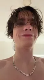 SasukeUhchiaa — Stripchat recorded stream image, 17.06.2026 19:40