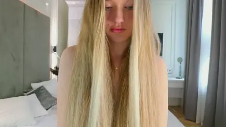 milaa_sun — Stripchat recorded stream image, 18.06.2026 06:20