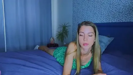 Kristi_Wolf — Stripchat recorded stream image, 18.06.2026 07:10