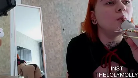 LolyMolli — Stripchat recorded stream image, 19.06.2026 10:40