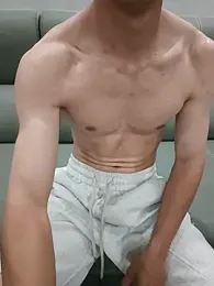 ju-zi8 — Stripchat recorded stream image, 19.06.2026 13:50