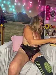 TrenaAnne — Stripchat recorded stream image, 24.06.2026 14:30