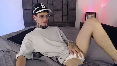 Dan_brownn — Stripchat recorded stream image, 27.06.2026 02:40