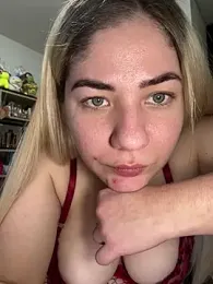 Celestedubois — Stripchat recorded stream image, 27.06.2026 00:20