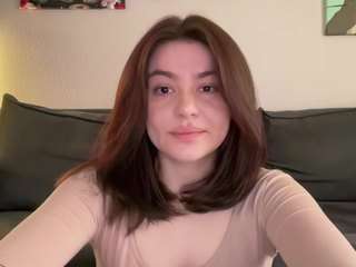 youramy — Camsoda recorded stream image, 28.06.2026 08:30