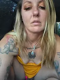 SheIsSomething — Stripchat recorded stream image, 02.07.2026 00:00