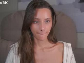 falinecrosthwaite — Chaturbate recorded stream image, 05.07.2026 09:10