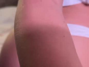 roselyn_rose — Chaturbate recorded stream image, 05.07.2026 15:40