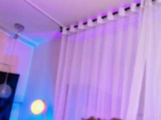 sofly-s — Camsoda recorded stream image, 11.03.2025 15:30