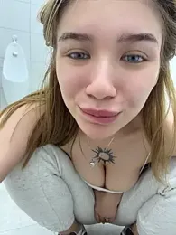 FlashTitsRoyal — Stripchat recorded stream image, 07.07.2026 10:10