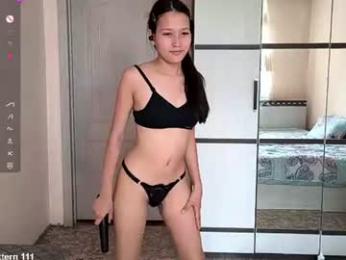 annrosy — Chaturbate recorded stream image, 17.07.2026 02:00
