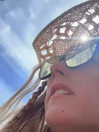 GoldenFlameGoddess — Stripchat recorded stream image, 19.07.2026 16:00