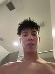 yoursexyjose — Stripchat recorded stream image, 21.07.2026 18:40