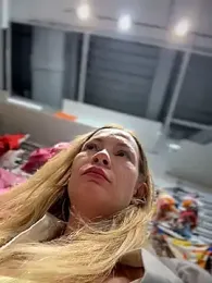 LavenderHot — Stripchat recorded stream image, 23.07.2026 02:10